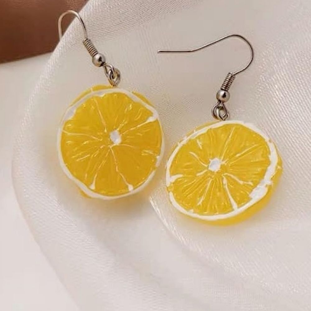 ☔️🔹️NIB Yellow Lemon Slice Dangling Earrings